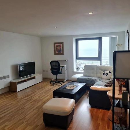 Stunning Waterfront Western Harbour Apartment Edimburgo Exterior foto