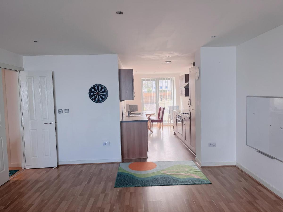 Stunning Waterfront Western Harbour Apartment Edimburgo Exterior foto